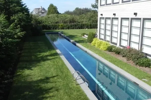 Hamptons Style white travertine pool deck